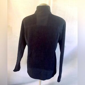 Medium Snozu performance fleece jacket warm zip up with zipper pockets